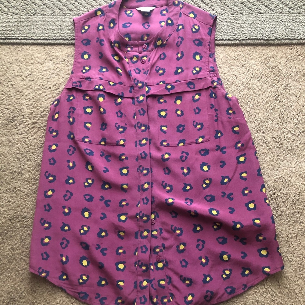 Fossil Silk Sleeveless Button Down Shirt
